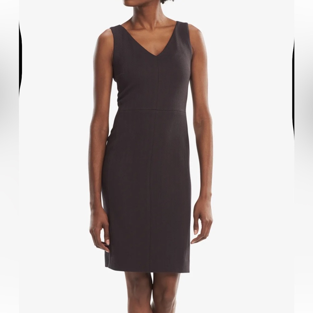 NWT M.M. LaFleur Rachel Dress, Chevron Stripe, size 8. Color: Fig